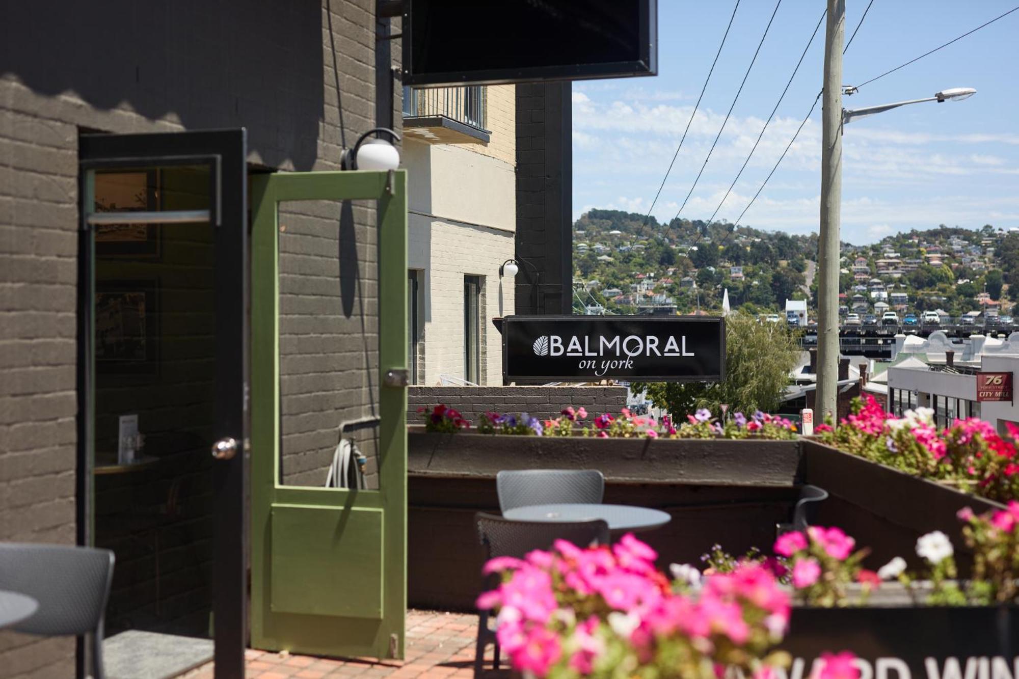 Hotel Balmoral On York Launceston Esterno foto